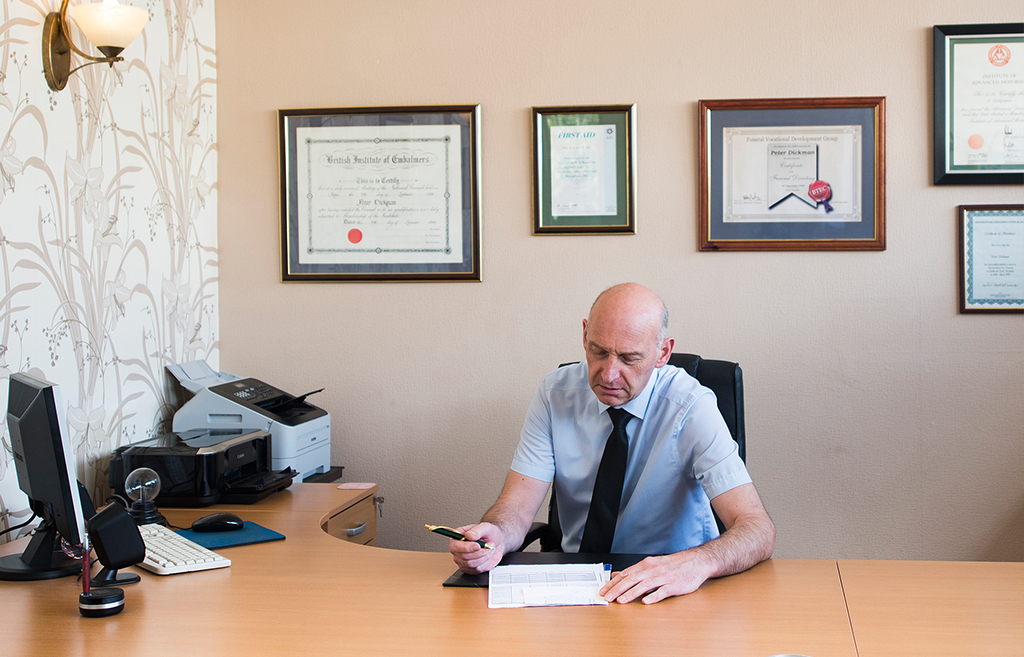 Bertwistle Funeral Service  Desk